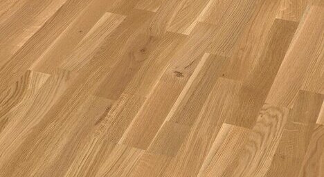 Eiche lebhaft, lackiert