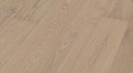 Eiche lebhaft, mattlackiert